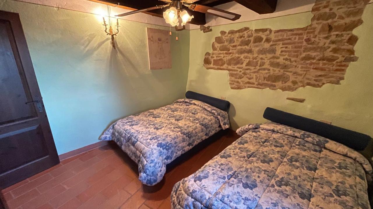 Apartamento Castello Di Gaiche Collebaldo Exterior foto