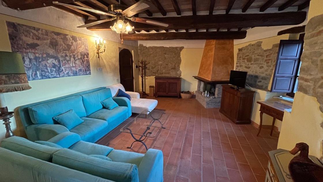 Apartamento Castello Di Gaiche Collebaldo Exterior foto